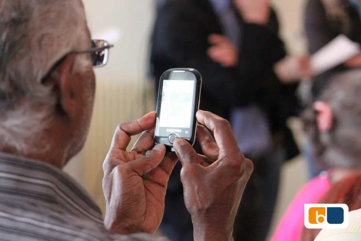 Seniors, l'internet et leurs mails en 2016